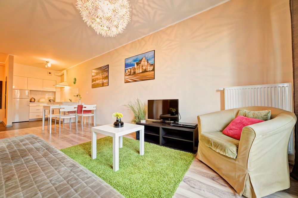 E-Apartamenty Koscielna 30 Poznan Exterior photo