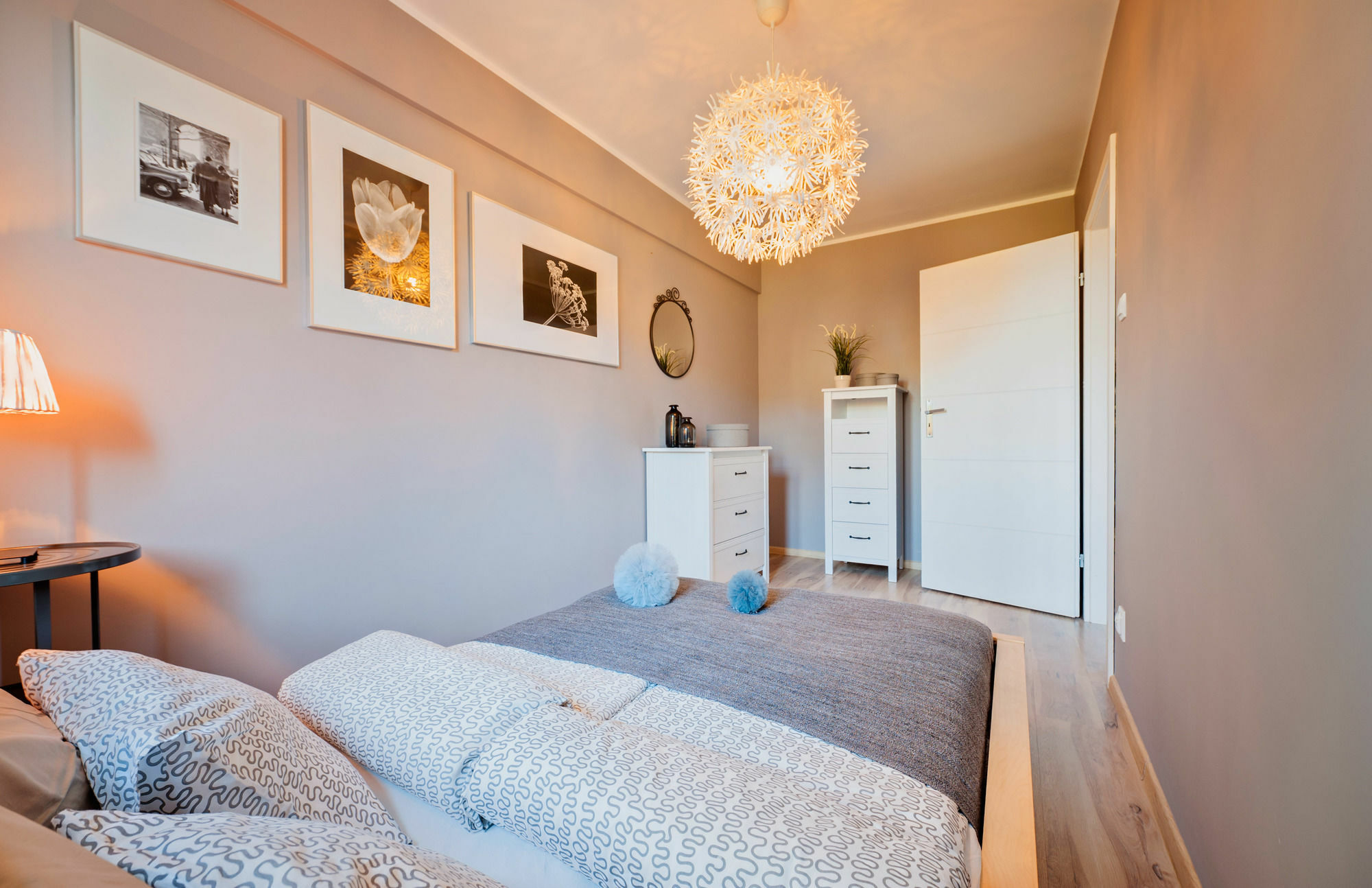 E-Apartamenty Koscielna 30 Poznan Exterior photo